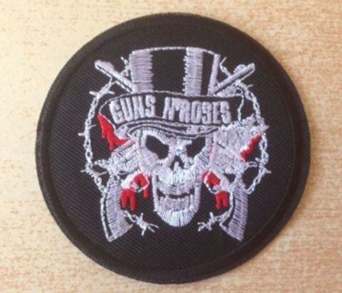 �cusson brod� guns n' roses t�te de mort diam�tre 8 cm  4 Mauguio (34)