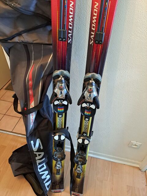 skis crossmax 10 
100 Magny-les-Hameaux (78)