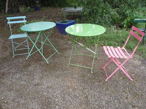 Table fer pliante laqué/chaise 45 Castres (81)