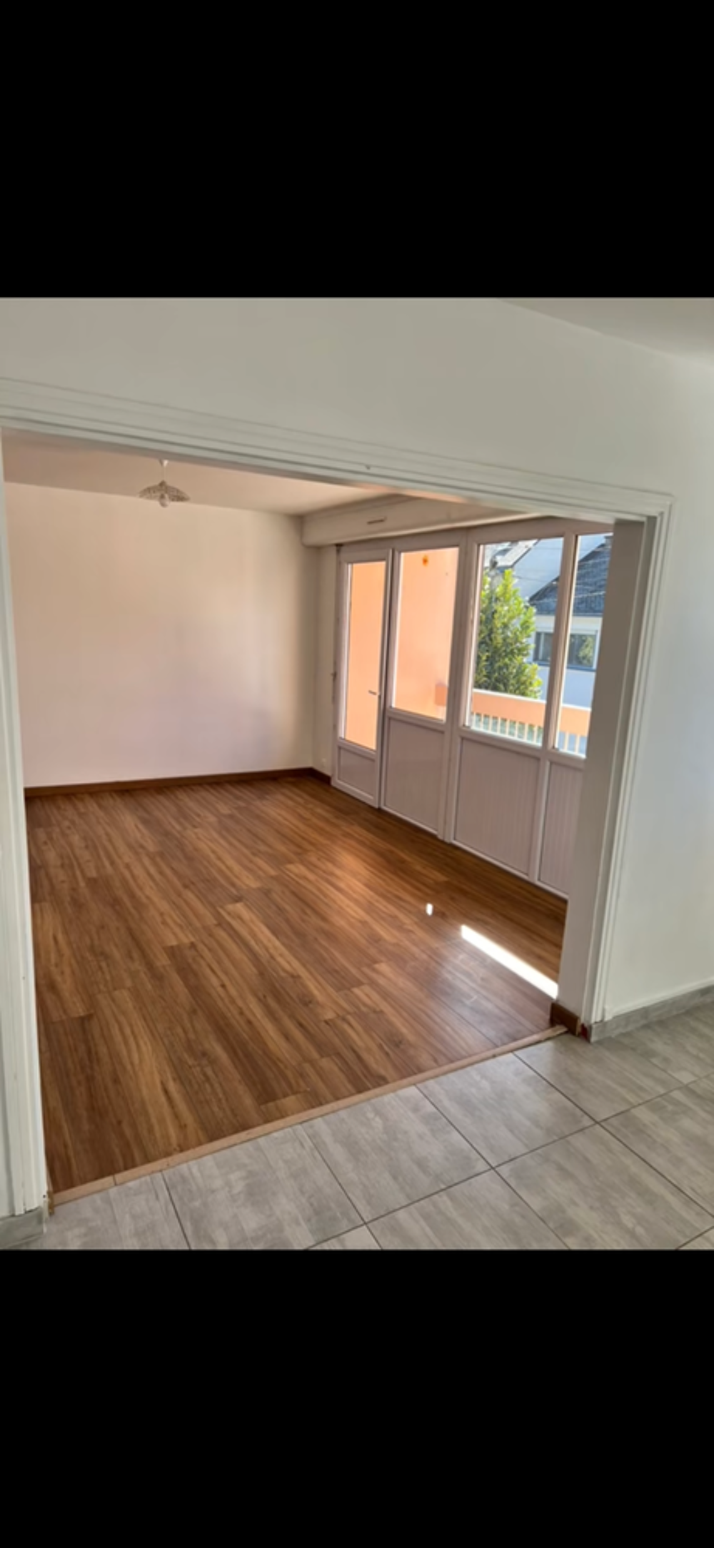 Location Appartement Appartement 66 m² avec jardin, garage et balcon ? Châteauneu Les hauts-d'anjou