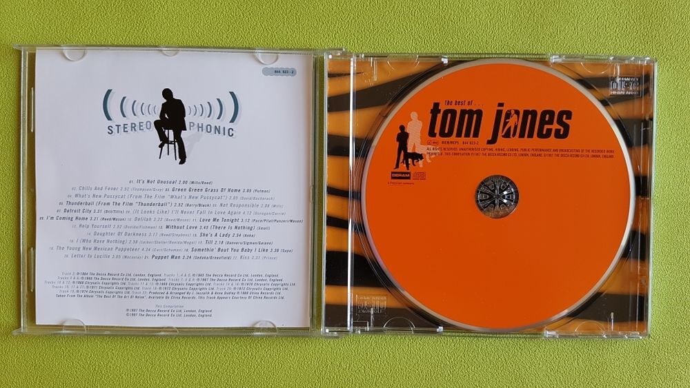 TOM JONES * CD CD et vinyles