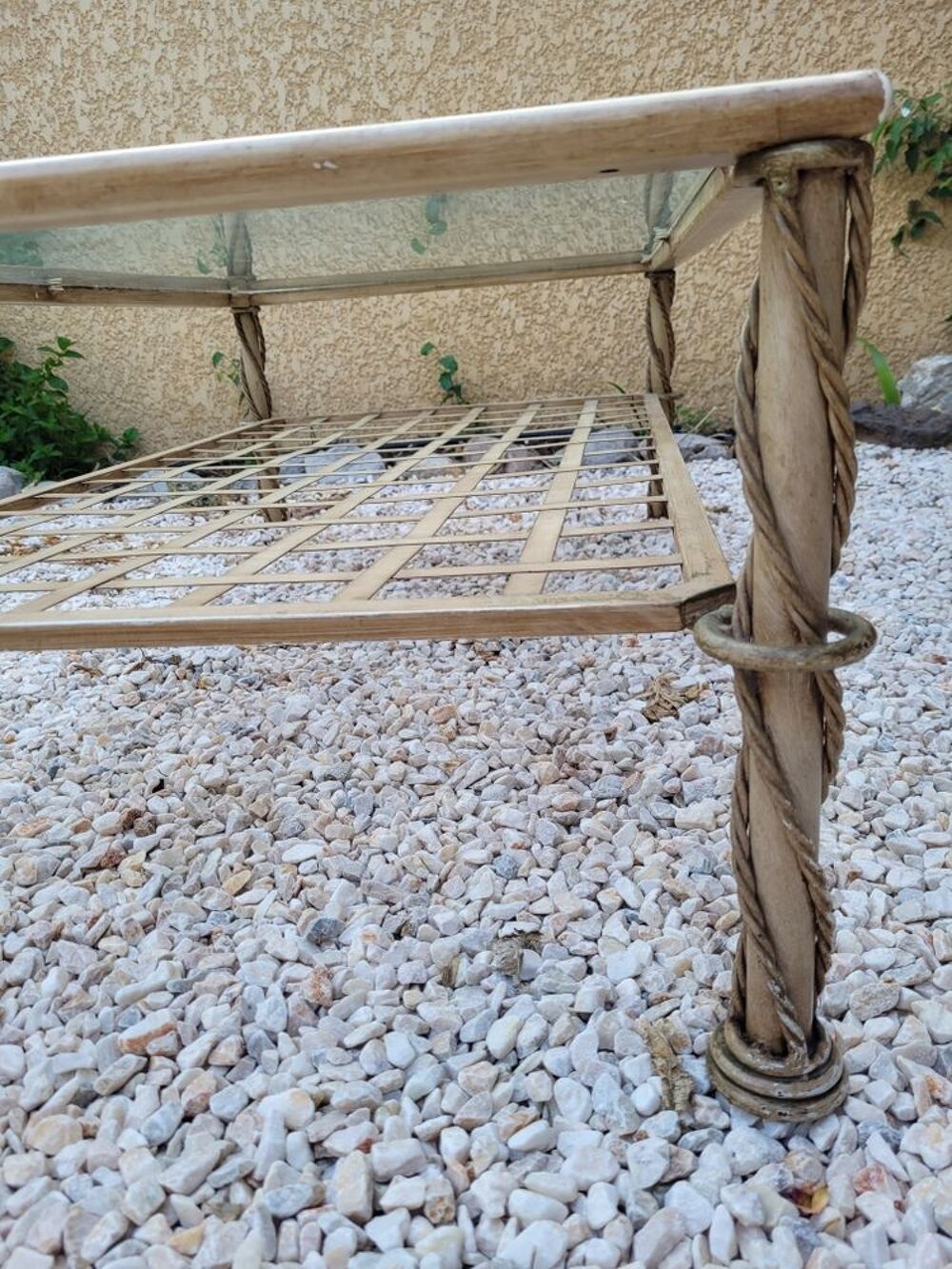 Table basse vitr&eacute;e Meubles