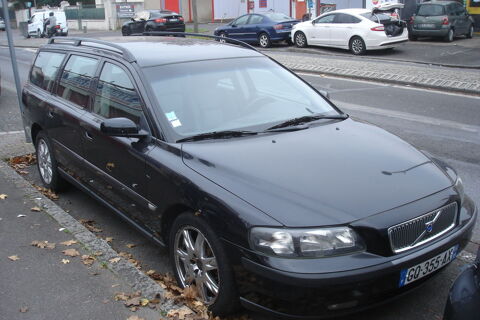 Volvo V70 D5 AWD Momentum Geartronic A 2004 occasion Houilles 78800