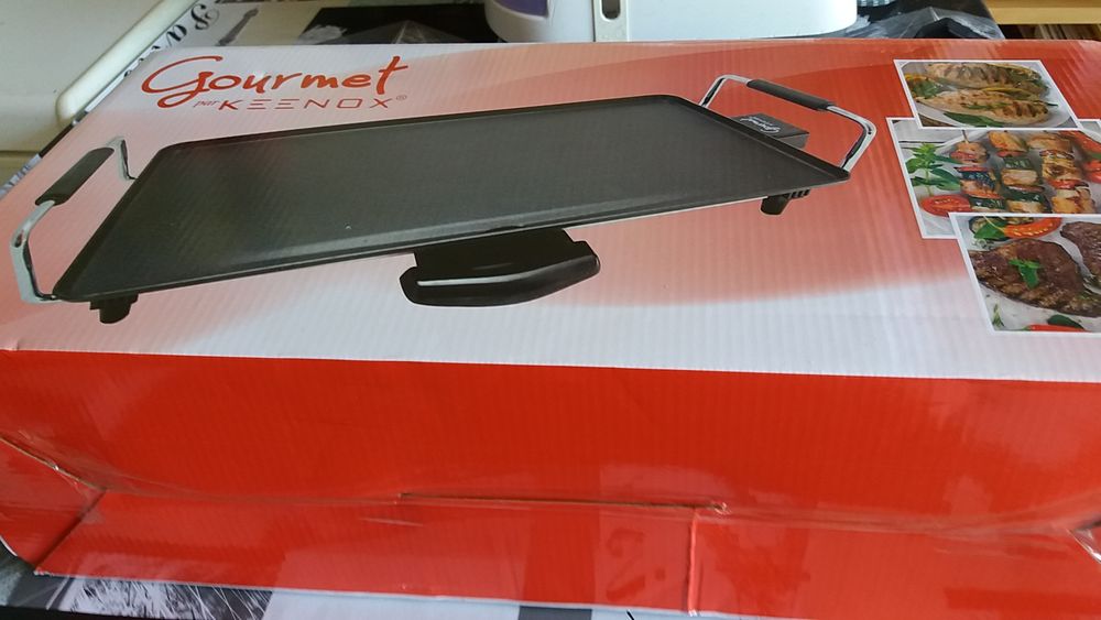 PLANCHA DE TABLE Electroménager