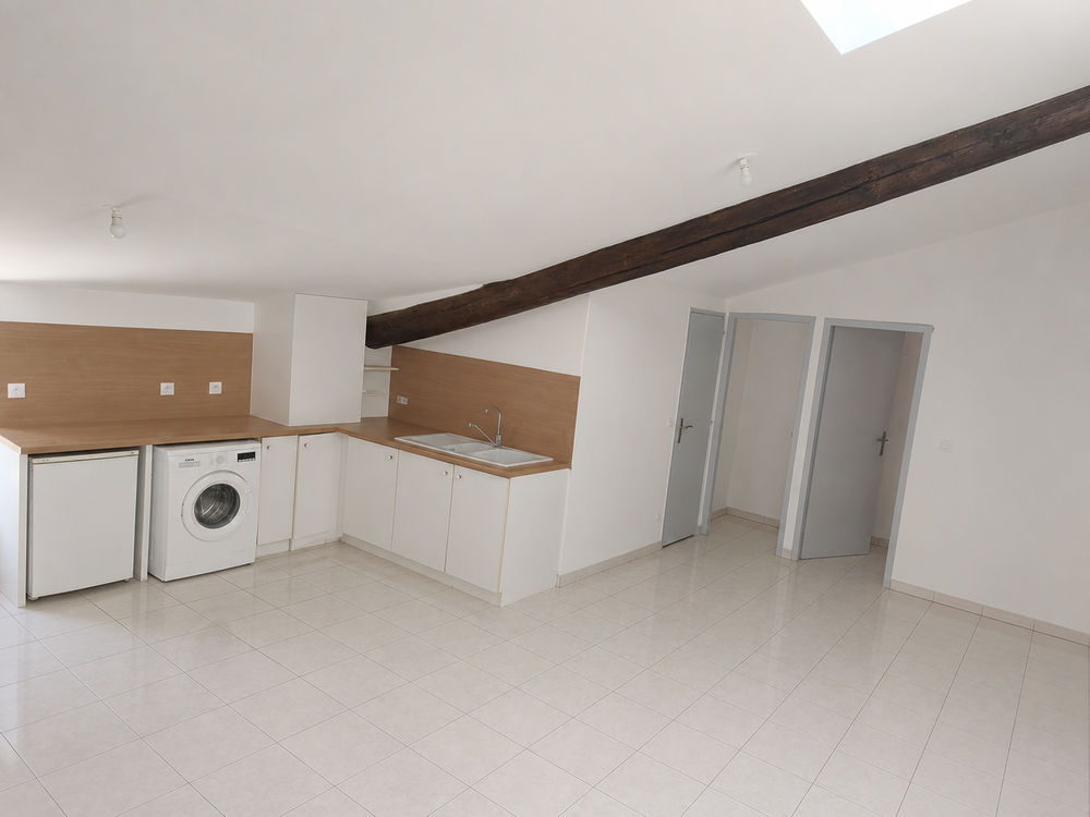 Location Appartement T3 de 58 m² ? Centre de Villeveyrac Villeveyrac