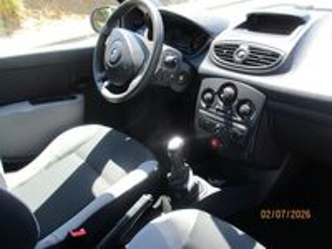 Clio III dCi 70 115g eco2 Authentique 2010 occasion 06600 Antibes