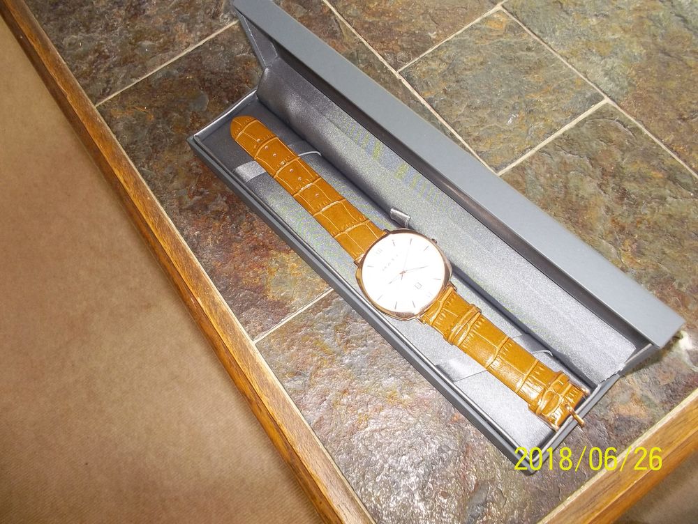 une montre maty plaqu&eacute;e or &eacute;tat neuve Bijoux et montres