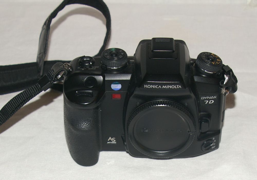 ENSEMBLE KONICA MINOLTA DYNAX 7D Photos/Video/TV