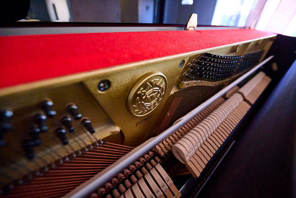 : PIANO DROIT KAWAI KU-10 NOIR LAQU&Eacute; Instruments de musique