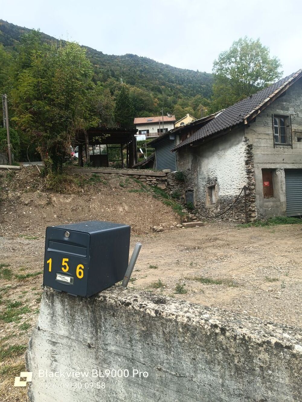 Vente Maison Grange + terrain constructible viabilisé Saint-pierre-de-mésage