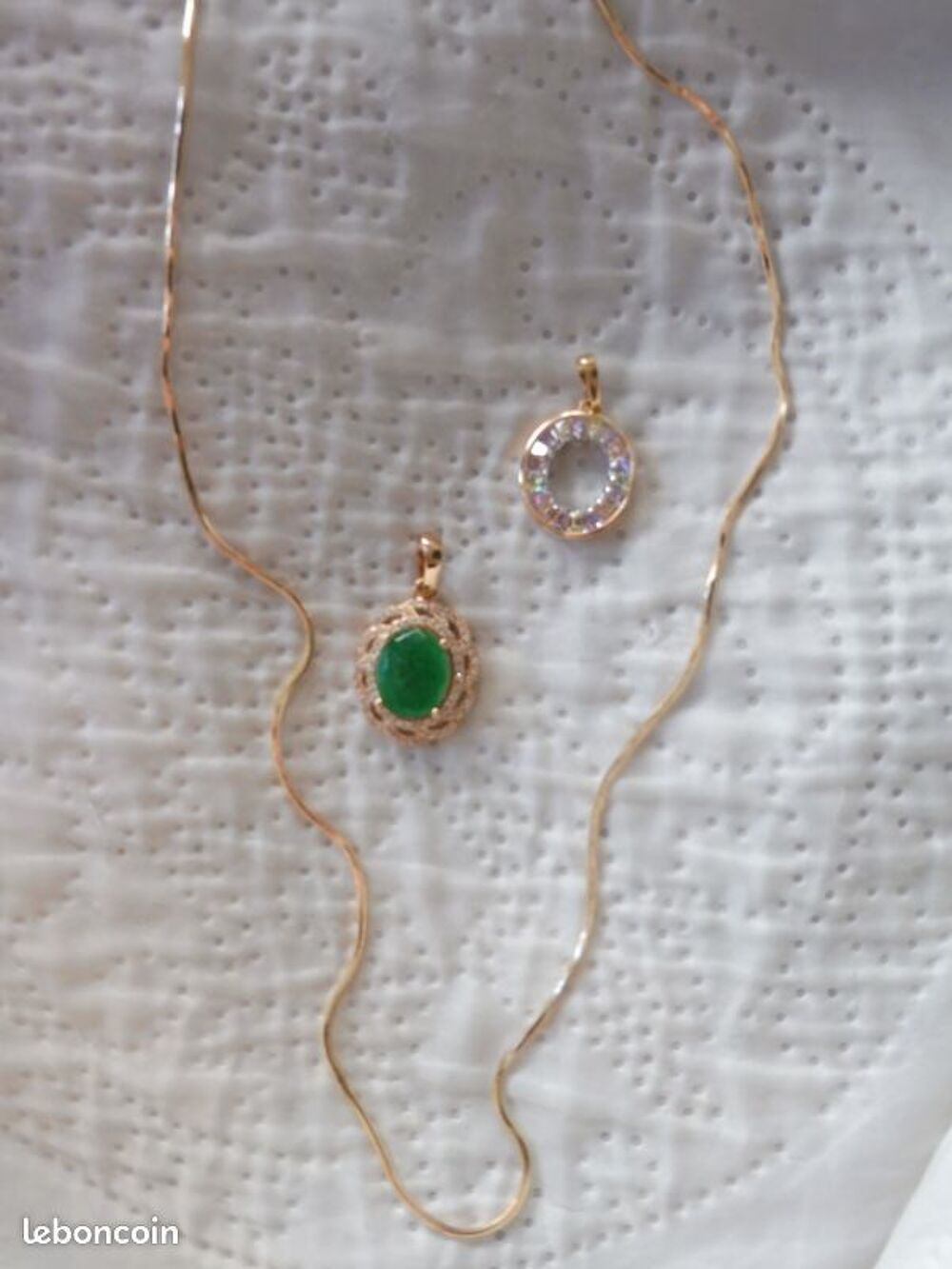 Pendentifs au choix avec ou sans chaine - neufs Bijoux et montres