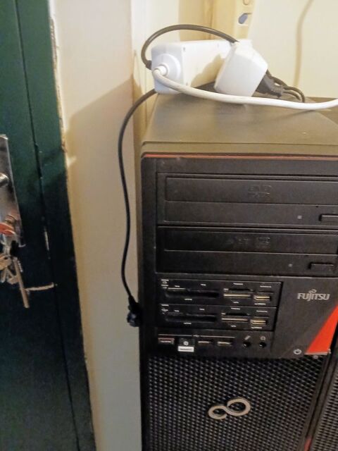 PC DE BUREAU 400 Marseille 5 (13)