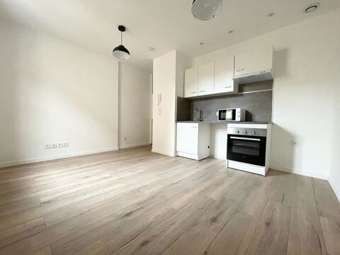   Magnifique studio enti�rement r�nov� Appartement - 1 pi�ce(s) - 19 m�