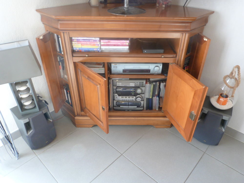 meuble t&eacute;l&eacute; d'angle +table basse Meubles