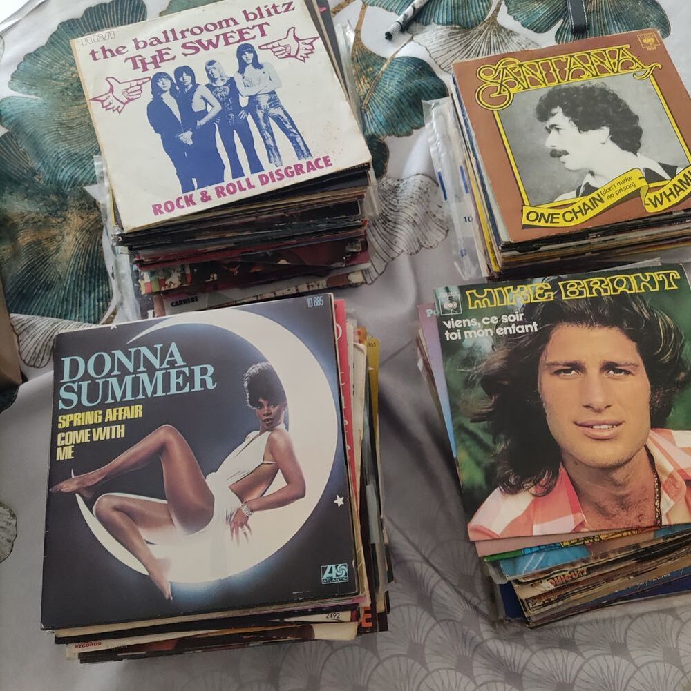 Disques vinyls 45 tours CD et vinyles