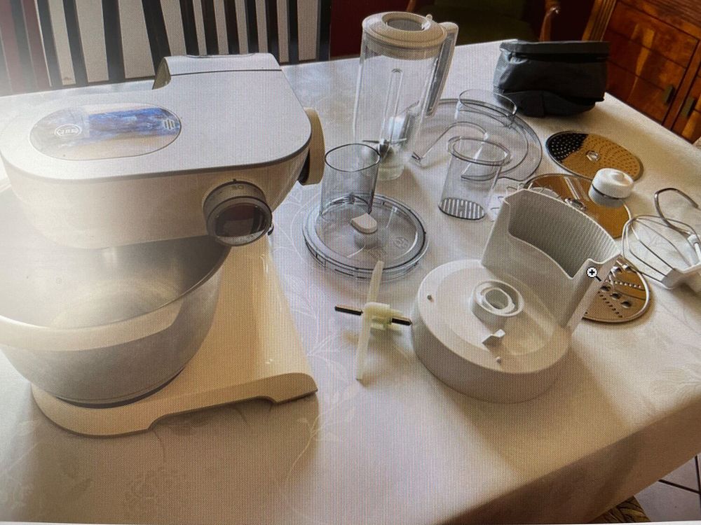 Robot culinaire BOCH MUM 5 s&eacute;rie 4 Cr&eacute;ation Line Electroménager