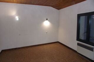  Immeuble à vendre 180 m²