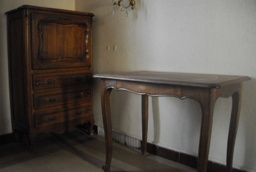 Meubles anciens bois massif Meubles