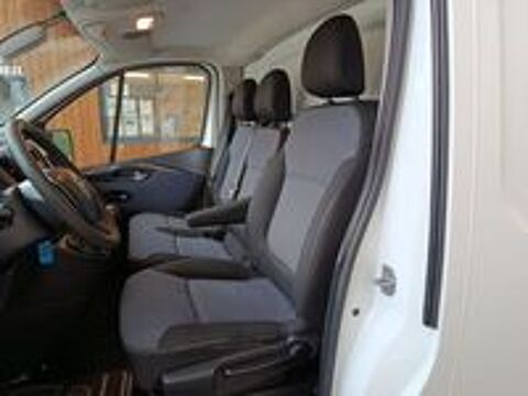 Vivaro VIVARO CA F2900 L2H1 1.6 CDTI 145 CH BITURBO ECOFLEX S/S PACK CLIM + 2017 occasion 79170 Secondign&eacute;-sur-Belle