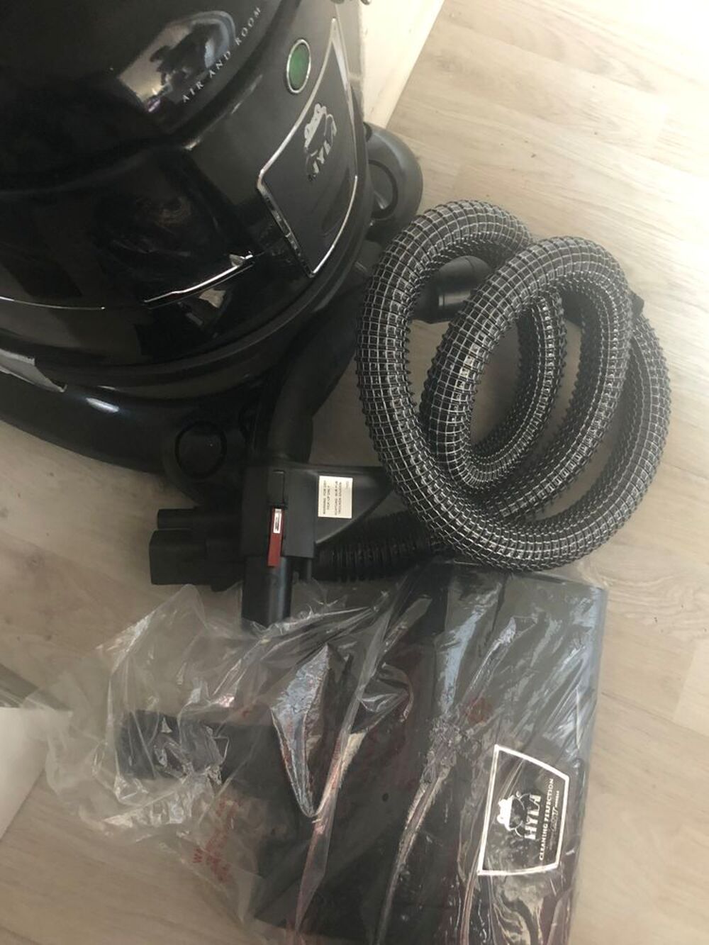 Aspirateur purificateur d'air hyla Electroménager
