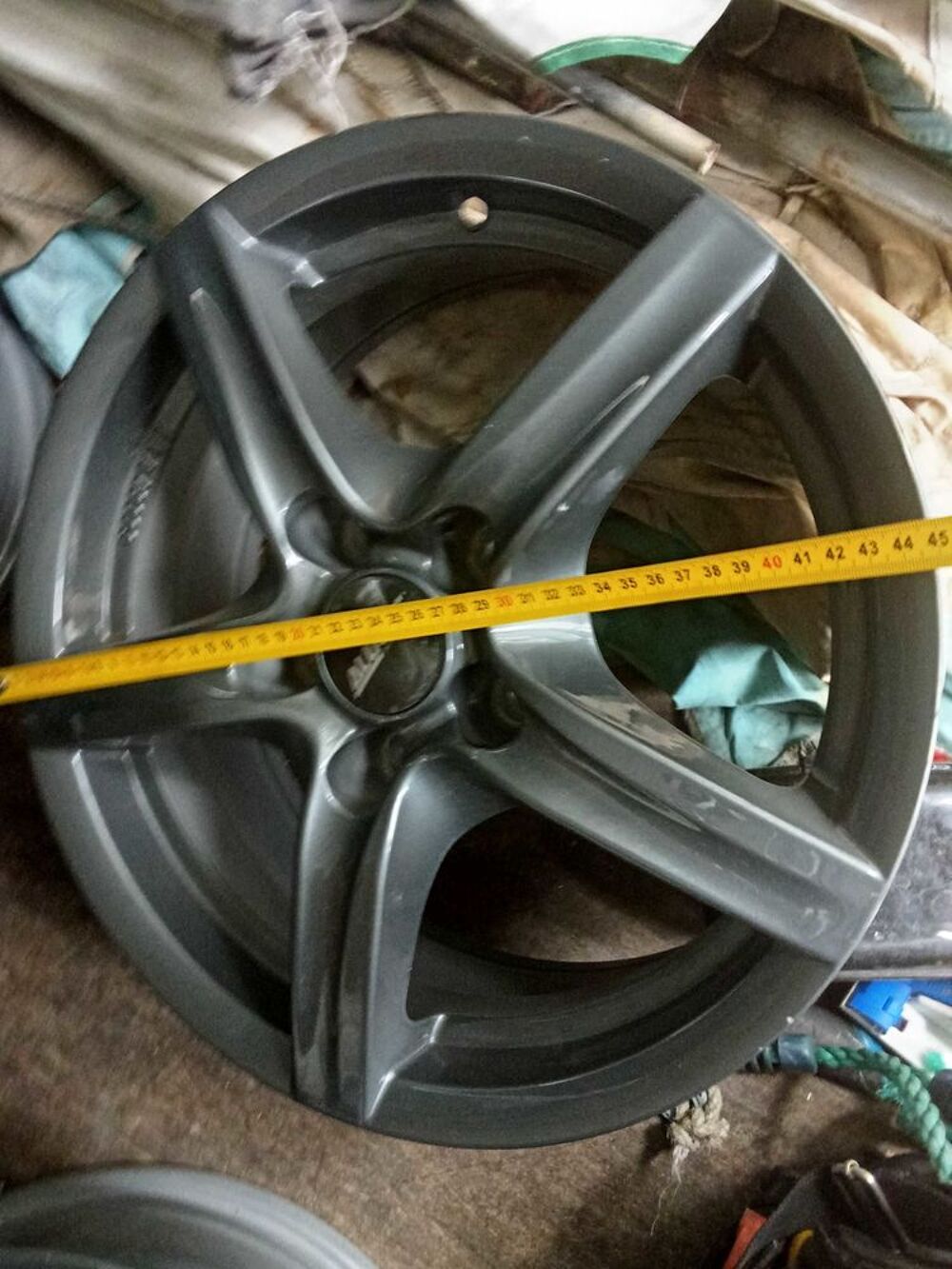 Pneu voiture - roue  occasion 25400 Exincourt