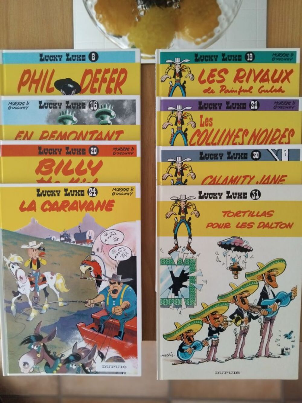 Lot de 8 albums de la s&eacute;rie LUCKY LUKE Livres et BD