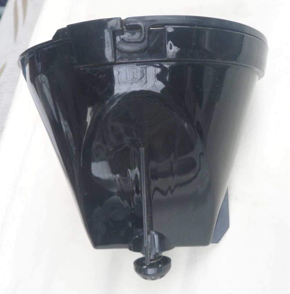 Cafeti&egrave;re Philips HD7470 tr&egrave;s peu servie, en tr&egrave;s bon &eacute;tat Cuisine