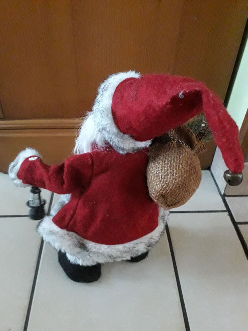 P&eacute;re Noel qasi - neuf . Décoration