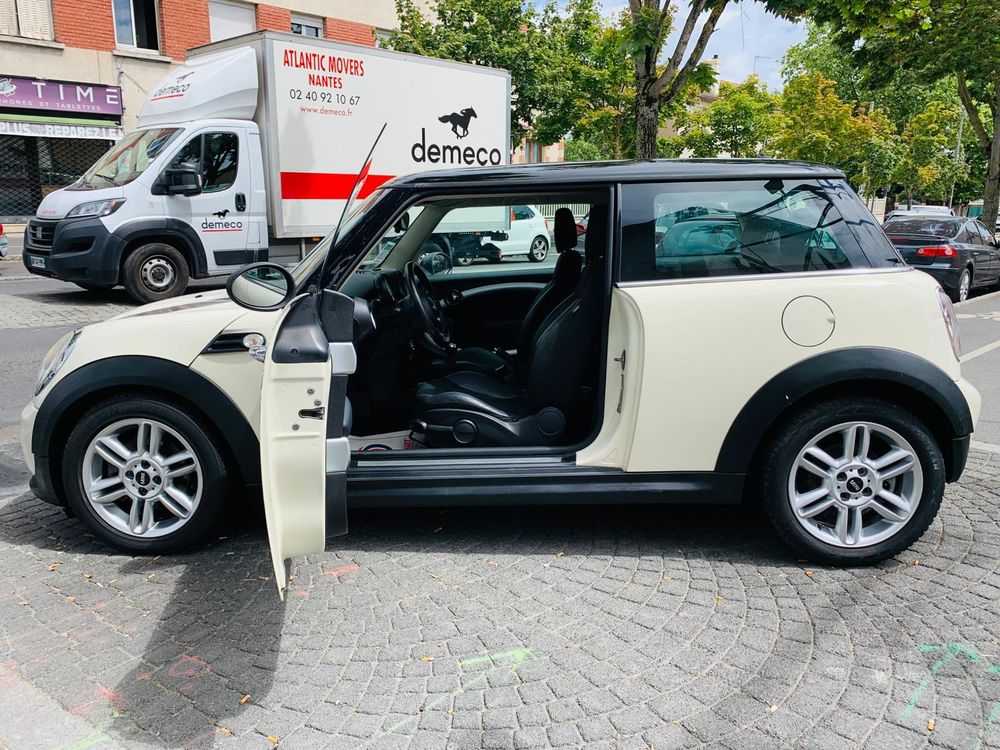 Cooper D Hatch D 112 ch Cooper (5 CV) 2010 occasion 78800 Houilles