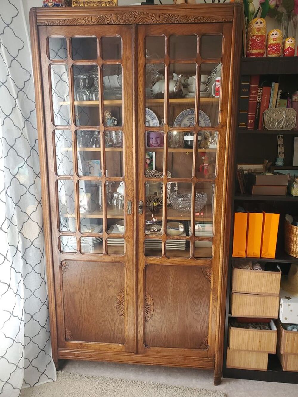 Vitrine en bois v&eacute;ritable Meubles