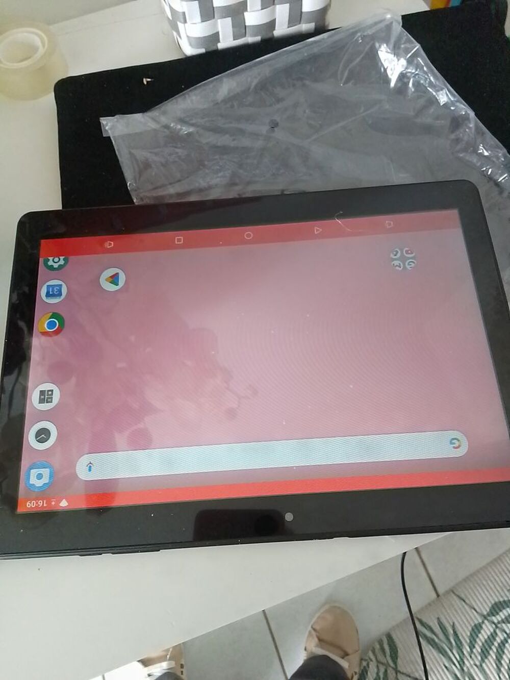 TABLETTE ANDROID PRIXTON T1800Q NEUVE: memoire interne16GB Téléphones et tablettes