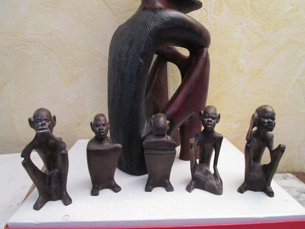 VIEILLES STATUE AFRICAINE GRIOT AFRICAIN Décoration