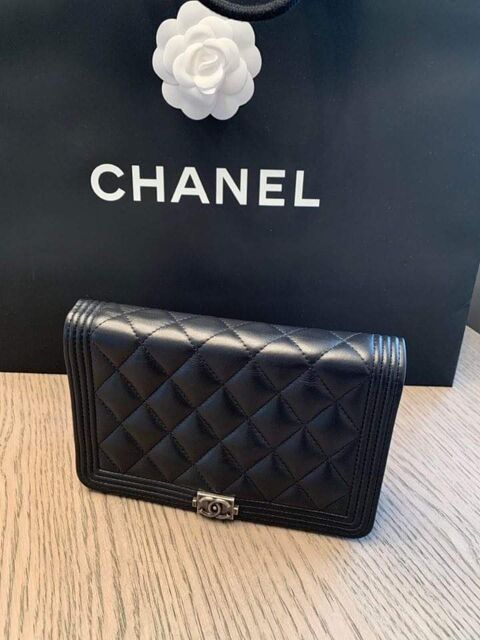 CHANEL BOY WALLET ON CHAIN NOIR 1990 Villerupt (54)