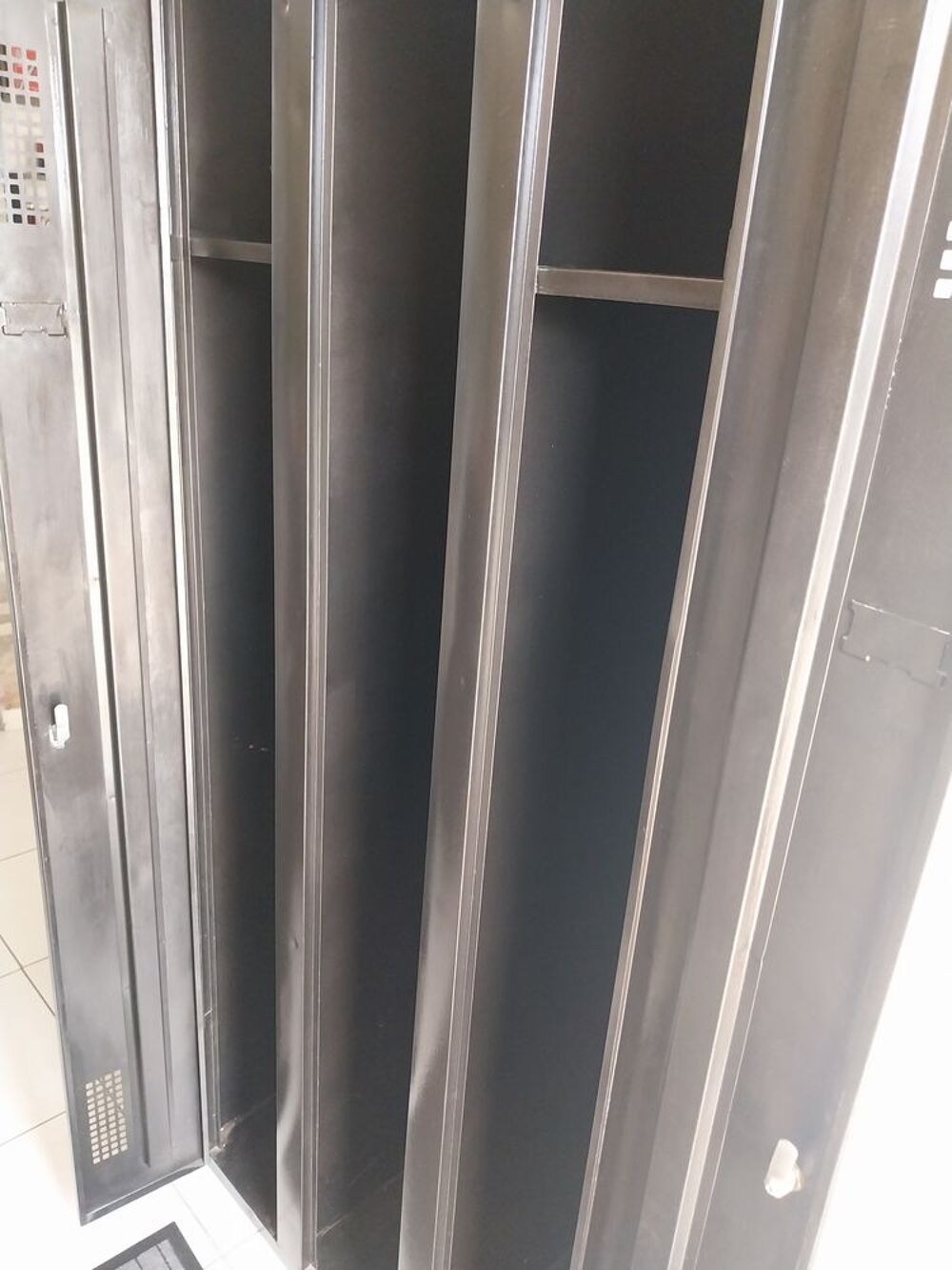Vestiaire vintage, ancienne armoire metallique 2 portes, por Meubles