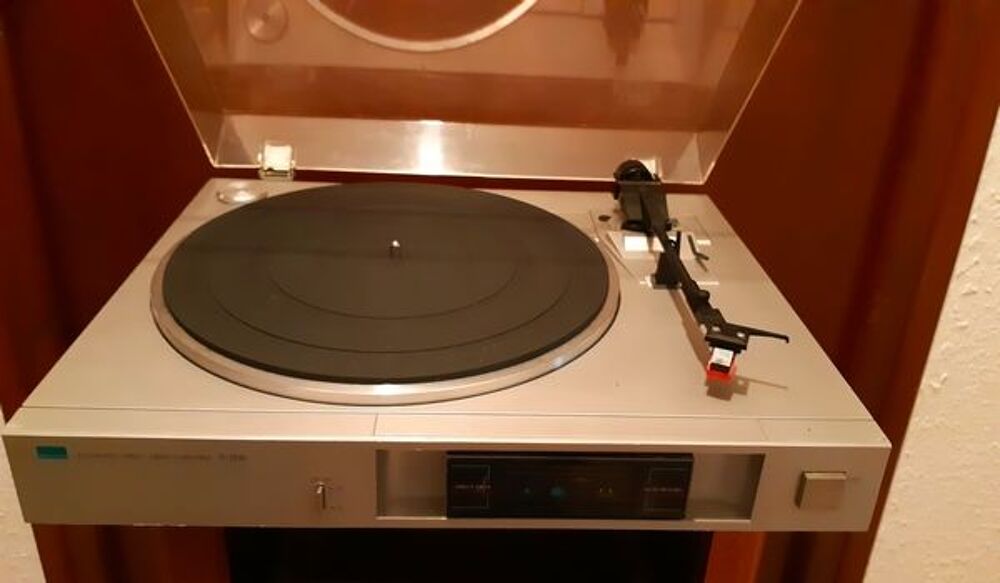 Platine Vinyle Vintage "Sansui P-D10" &agrave; entra&icirc;nement direct Audio et hifi