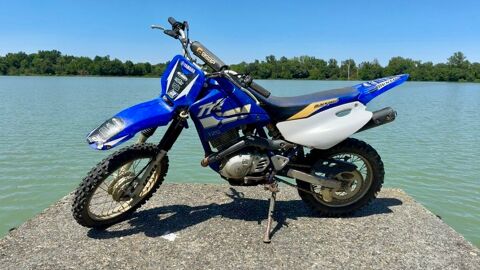 Moto YAMAHA 2002 occasion Peyssies 31390