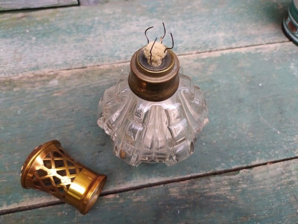 Ancienne lampe Berger Verre Moul&eacute; Laiton 