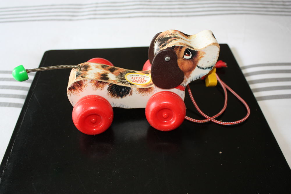 ChienAncien A Tirer EnBois LITTLE SNOOPY/FISHER PRICE R&eacute;f693 Jeux / jouets
