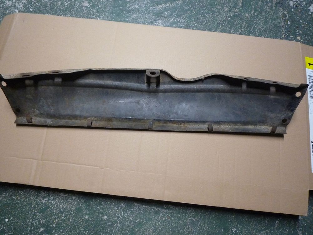 SIMCA ARONDE - Traverse radiateur 