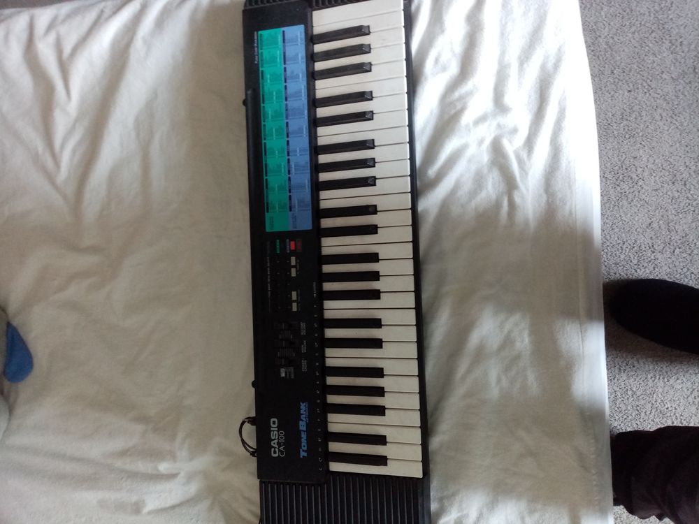 Piano synth&eacute;tiseur Instruments de musique