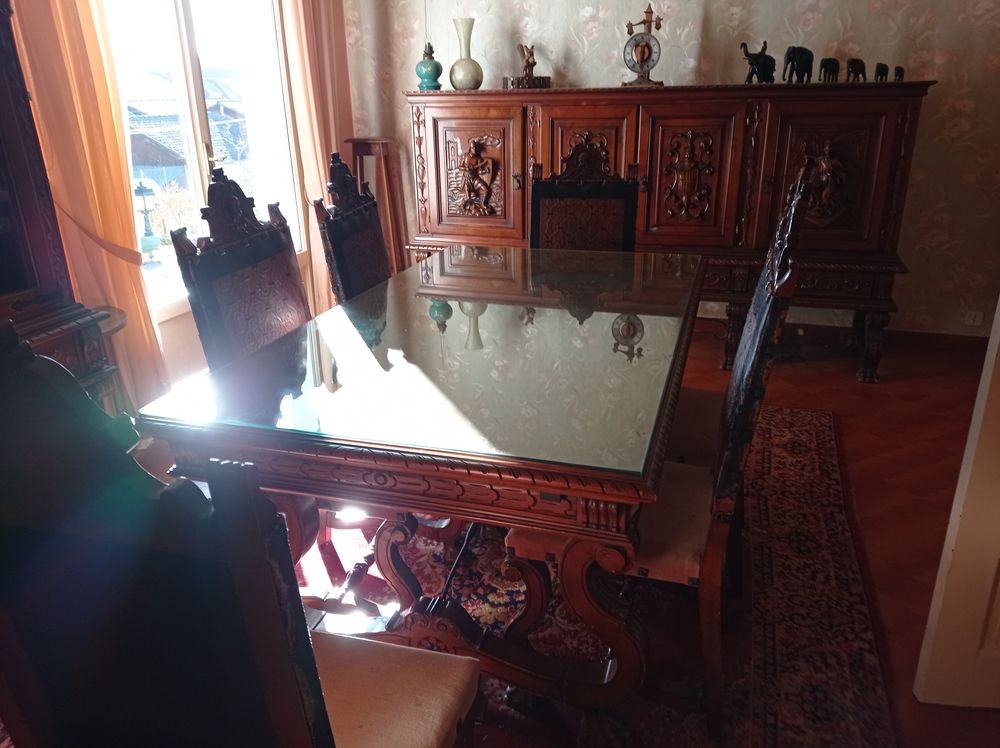 Divers meubles anciens Meubles