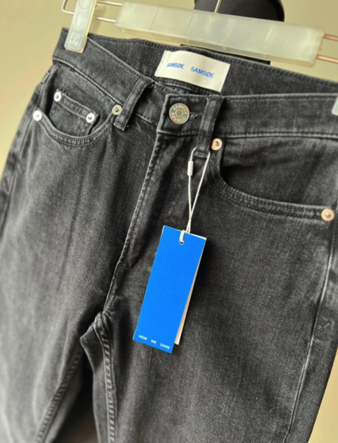 Jeans noir samsoe samsoe
XS / 34 / 6Neuf avec tiquette 60 Nice (06)