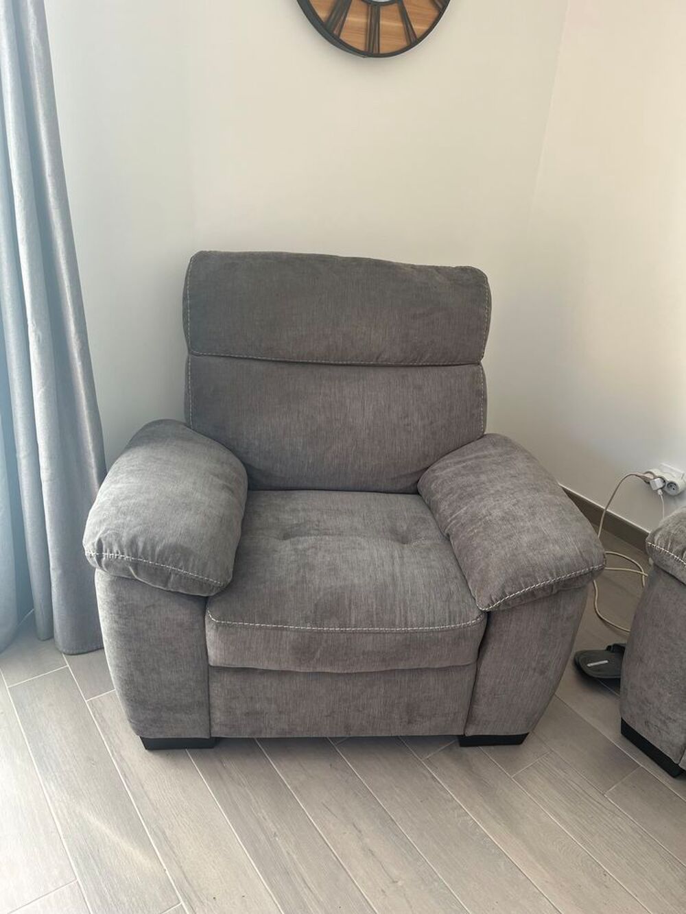 Canap&eacute; deux places et fauteuil assorti Meubles