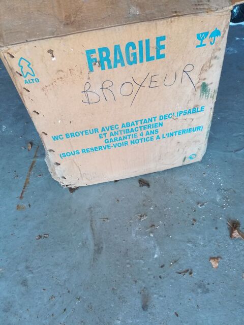 Broyeur sanitaire 60 Tremblay-en-France (93)