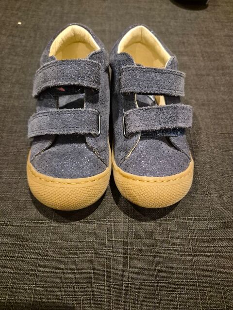 Chaussure naturino taille 22 Saint-Nolff (56)