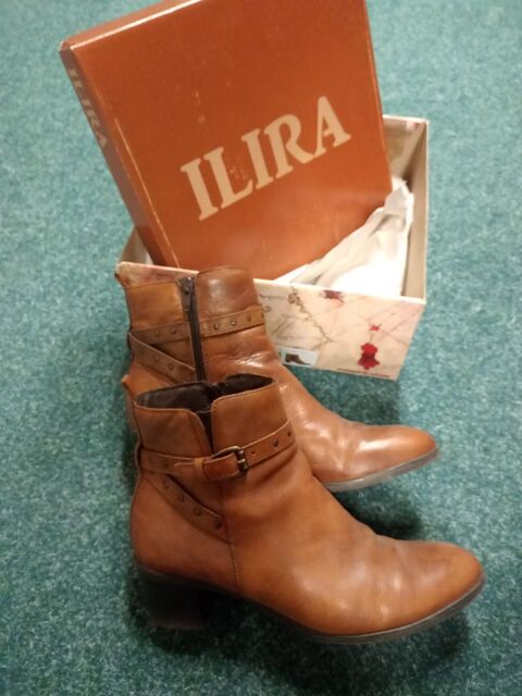 Paire de bottines marque Ilira pointure 40  23 Soucy (89)