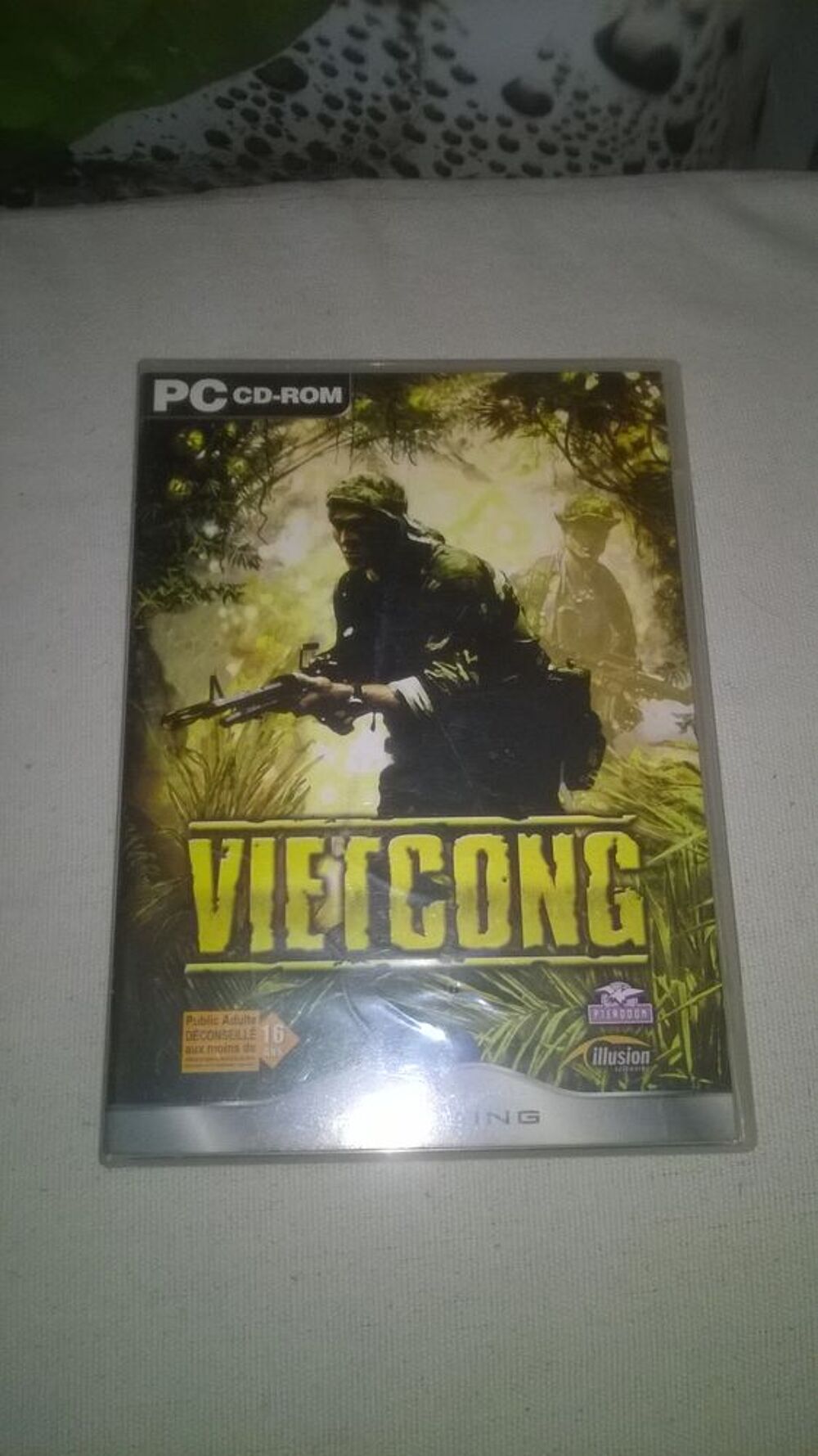 Jeux PC Vietcong 
2003
Excellent etat
Double cd
Vietcong Consoles et jeux vidéos