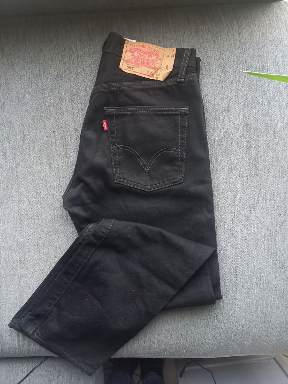 Levi's 501 noir Vêtements