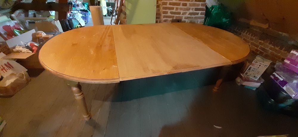 Table de salle &agrave; manger en pin massif Meubles