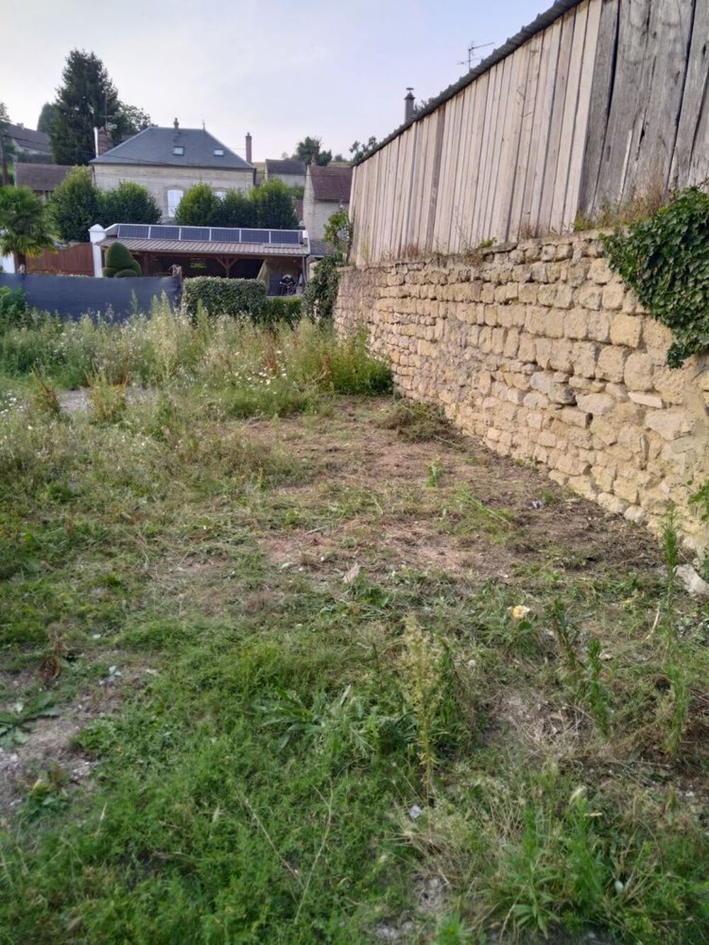 Vente Appartement logement f3 /f4 surface possible 120 m2 env terrain Oinville-sur-montcient